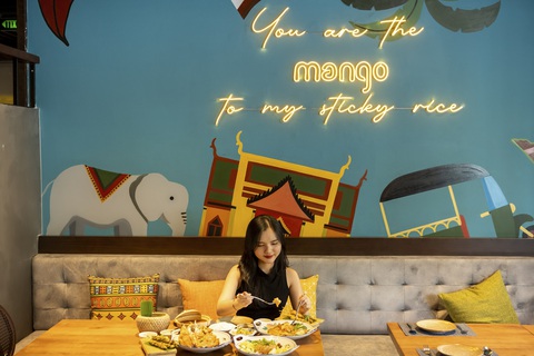 Hấp dẫn không gian Tết cổ truyền tại TP.HCM - Ảnh 4. Hấp dẫn không gian Tết cổ truyền tại TP.HCM - Ảnh 4.