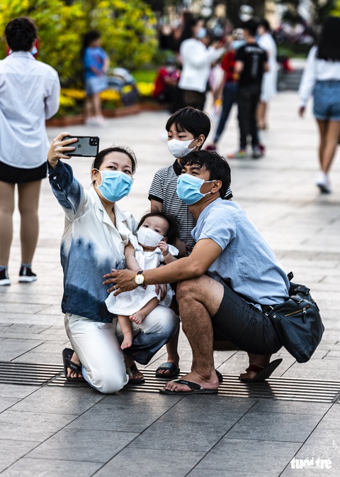 Thi ảnh Nụ xuân: Lan tỏa những nụ cười xuân - Ảnh 5. Thi ảnh Nụ xuân: Lan tỏa những nụ cười xuân - Ảnh 5.
