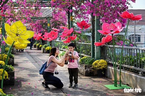 Thi ảnh Nụ xuân: Lan tỏa những nụ cười xuân - Ảnh 6. Thi ảnh Nụ xuân: Lan tỏa những nụ cười xuân - Ảnh 6.