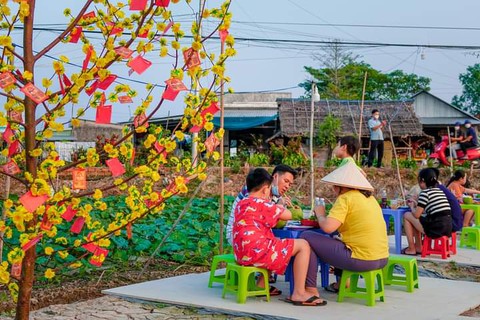 Quán chay giữa ruộng ở Cần Thơ thu hút giới trẻ dịp Tết - Ảnh 4. Quán chay giữa ruộng ở Cần Thơ thu hút giới trẻ dịp Tết - Ảnh 4.