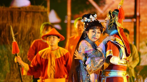 Kỷ niệm chiến thắng Ngọc Hồi - Đống Đa: Tri ân các anh hùng hào kiệt, các bậc tiền nhân - Ảnh 4. Kỷ niệm chiến thắng Ngọc Hồi - Đống Đa: Tri ân các anh hùng hào kiệt, các bậc tiền nhân - Ảnh 4.