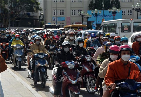 Khách lên Đà Lạt có thể gọi đường dây nóng tìm phòng nghỉ - Ảnh 1. Khách lên Đà Lạt có thể gọi đường dây nóng tìm phòng nghỉ - Ảnh 1.