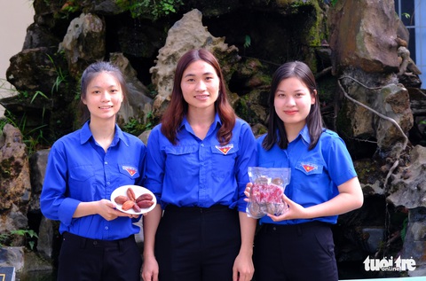 Bất ngờ từ quả hồng xiêm sấy gió - Ảnh 1. Bất ngờ từ quả hồng xiêm sấy gió - Ảnh 1.