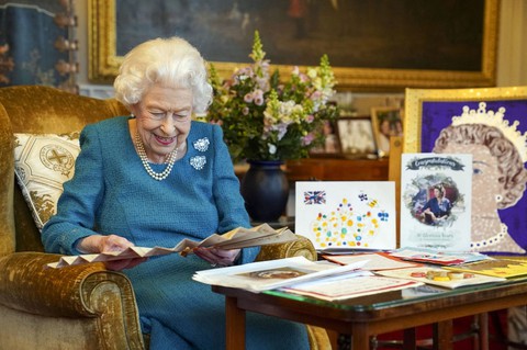 Vua chúa Anh 1.000 năm trước Nữ hoàng Elizabeth II không làm được điều này - Ảnh 1. Vua chúa Anh 1.000 năm trước Nữ hoàng Elizabeth II không làm được điều này - Ảnh 1.