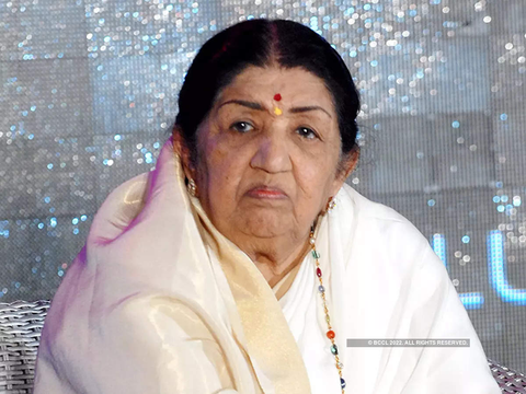 Chim sơn ca, nữ hoàng Bollywood - Lata Mangeshkar - qua đời ở tuổi 92 vì COVID-19 - Ảnh 1. Chim sơn ca, nữ hoàng Bollywood - Lata Mangeshkar - qua đời ở tuổi 92 vì COVID-19 - Ảnh 1.