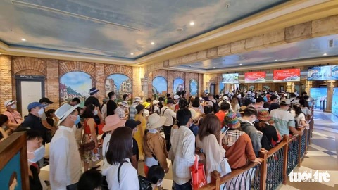 Du lịch miền Tây bội thu khi khách du xuân tăng đột biến - Ảnh 2. Du lịch miền Tây bội thu khi khách du xuân tăng đột biến - Ảnh 2.