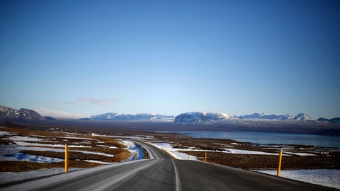 Iceland tìm thấy máy bay du lịch mất tích dưới đáy hồ - Ảnh 1. Iceland tìm thấy máy bay du lịch mất tích dưới đáy hồ - Ảnh 1.