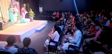 Sân khấu TP.HCM: Nôn nao, nghèn nghẹn... ngày gặp lại khán giả - Ảnh 1. Sân khấu TP.HCM: Nôn nao, nghèn nghẹn... ngày gặp lại khán giả - Ảnh 1.