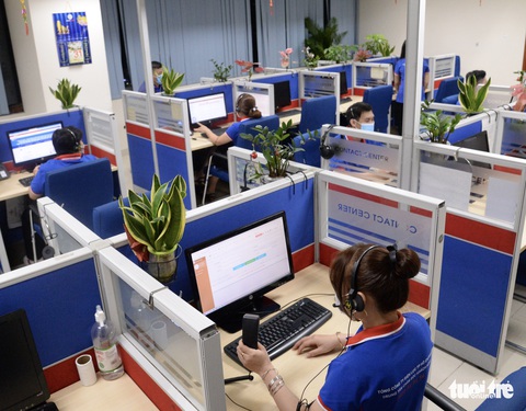 Âm thầm canh giữ nguồn sáng để dân vui tết - Ảnh 5. Âm thầm canh giữ nguồn sáng để dân vui tết - Ảnh 5.