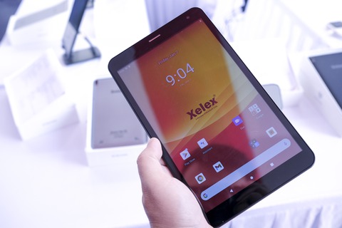 Xuất xưởng lô máy tính bảng ‘Make in Việt Nam’ đầu tiên tại miền Trung - Ảnh 2. Xuất xưởng lô máy tính bảng ‘Make in Việt Nam’ đầu tiên tại miền Trung - Ảnh 2.