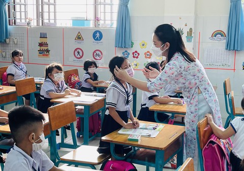 Học sinh bị kẹt ở quê quay lại TP.HCM học phải làm thủ tục ra sao? - Ảnh 1. Học sinh bị kẹt ở quê quay lại TP.HCM học phải làm thủ tục ra sao? - Ảnh 1.