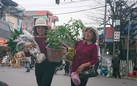 2 năm xa cách, nhớ ơi là nhớ chợ Viềng cầu may - Ảnh 8. 2 năm xa cách, nhớ ơi là nhớ chợ Viềng cầu may - Ảnh 8.