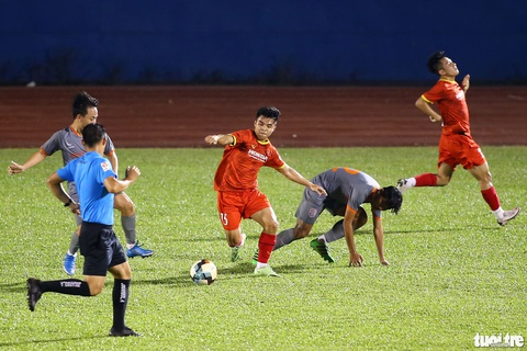 U23 Việt Nam có bài học quý giá sau trận thắng U19 Bình Dương - Ảnh 6. U23 Việt Nam có bài học quý giá sau trận thắng U19 Bình Dương - Ảnh 6.