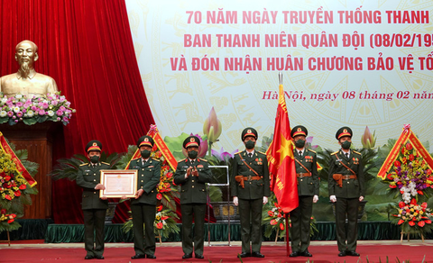 Thanh niên quân đội nhận Huân chương Bảo vệ Tổ quốc hạng nhất - Ảnh 1. Thanh niên quân đội nhận Huân chương Bảo vệ Tổ quốc hạng nhất - Ảnh 1.