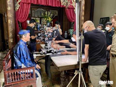 Nghệ sĩ Minh Hoàng phá lệ trở lại nghiệp diễn sau nhiều năm vắng bóng - Ảnh 1. Nghệ sĩ Minh Hoàng phá lệ trở lại nghiệp diễn sau nhiều năm vắng bóng - Ảnh 1.