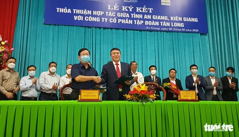 Năm 2022, trên 60.000ha sẽ được Tập đoàn Tân Long liên kết sản xuất lúa gạo chất lượng cao - Ảnh 4. Năm 2022, trên 60.000ha sẽ được Tập đoàn Tân Long liên kết sản xuất lúa gạo chất lượng cao - Ảnh 4.