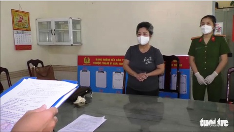 Nguyên chủ tịch quận bị tạm giam vì nhận hối lộ - Ảnh 2. Nguyên chủ tịch quận bị tạm giam vì nhận hối lộ - Ảnh 2.