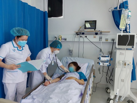 Cứu sống bệnh nhân ngưng tim ngưng thở do ngộ độc thuốc tân dược - Ảnh 1. Cứu sống bệnh nhân ngưng tim ngưng thở do ngộ độc thuốc tân dược - Ảnh 1.
