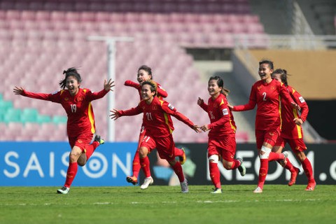 Tận dụng bàn đạp World Cup - Ảnh 1. Tận dụng bàn đạp World Cup - Ảnh 1.