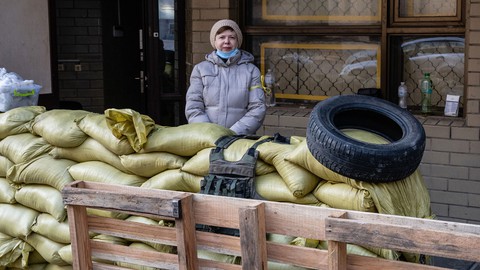 Kiev những ngày khói lửa trong ống kính nhiếp ảnh gia Mỹ - Ảnh 5. Kiev những ngày khói lửa trong ống kính nhiếp ảnh gia Mỹ - Ảnh 5.