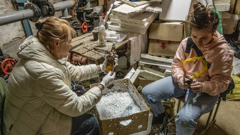 Kiev những ngày khói lửa trong ống kính nhiếp ảnh gia Mỹ - Ảnh 6. Kiev những ngày khói lửa trong ống kính nhiếp ảnh gia Mỹ - Ảnh 6.
