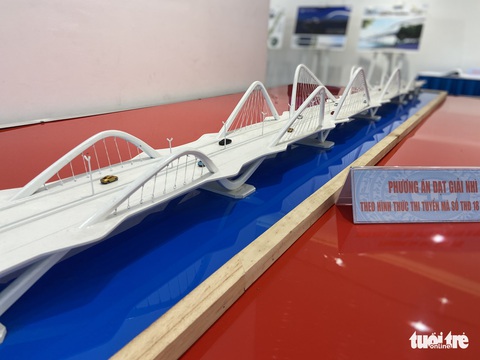 Hà Nội mở triển lãm phương án kiến trúc cầu Trần Hưng Đạo - Ảnh 3. Hà Nội mở triển lãm phương án kiến trúc cầu Trần Hưng Đạo - Ảnh 3.
