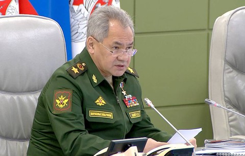 Nga tuyên bố tiếp tục chiến dịch quân sự, Ukraine nói 3 nước cho 70 máy bay - Ảnh 1. Nga tuyên bố tiếp tục chiến dịch quân sự, Ukraine nói 3 nước cho 70 máy bay - Ảnh 1.