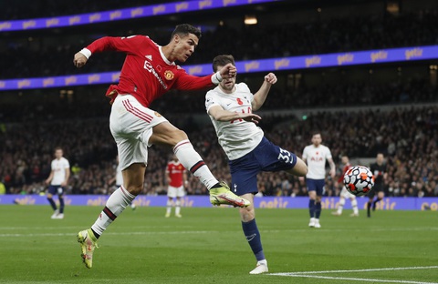 Ronaldo trở lại, M.U thêm rối bời trước đại chiến - Ảnh 1. Ronaldo trở lại, M.U thêm rối bời trước đại chiến - Ảnh 1.