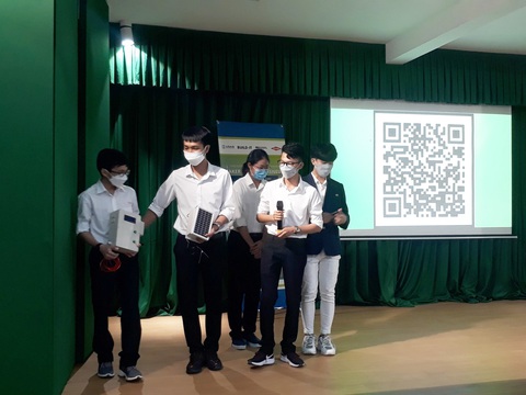 Sinh viên miền Tây làm hệ thống tưới tiêu thông minh - Ảnh 2. Sinh viên miền Tây làm hệ thống tưới tiêu thông minh - Ảnh 2.