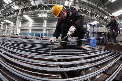 Giá thép tăng thẳng đứng, nhiều công trình có nguy cơ vỡ tiến độ - Ảnh 1. Giá thép tăng thẳng đứng, nhiều công trình có nguy cơ vỡ tiến độ - Ảnh 1.