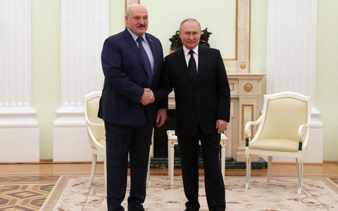 Ukraine lo Belarus tấn công sau cuộc gặp với lãnh đạo Nga - Ảnh 1. Ukraine lo Belarus tấn công sau cuộc gặp với lãnh đạo Nga - Ảnh 1.