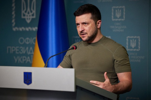 Tổng thống Zelensky: Nga tổn thất lớn nhất nhiều thập niên qua, phải thêm quân tới Ukraine - Ảnh 1. Tổng thống Zelensky: Nga tổn thất lớn nhất nhiều thập niên qua, phải thêm quân tới Ukraine - Ảnh 1.