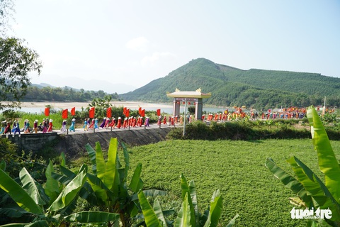 Độc đáo lễ rước sắc, rước nước ở lễ hội Bà Thu Bồn - Ảnh 14. Độc đáo lễ rước sắc, rước nước ở lễ hội Bà Thu Bồn - Ảnh 14.