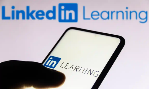 Chiều ý Gen Z, LinkedIn thêm video, podcast vào hồ sơ nghề nghiệp - Ảnh 2. Chiều ý Gen Z, LinkedIn thêm video, podcast vào hồ sơ nghề nghiệp - Ảnh 2.