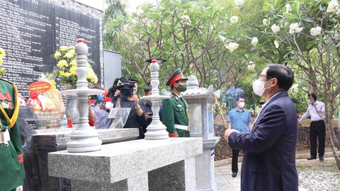 Trường Sa sẽ thành trung tâm kinh tế trên biển ra sao? - Ảnh 3. Trường Sa sẽ thành trung tâm kinh tế trên biển ra sao? - Ảnh 3.