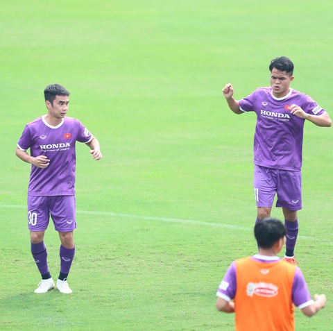 Thủ môn Văn Toản trở lại tập luyện cùng U23 Việt Nam chuẩn bị cho SEA Games 31 - Ảnh 4. Thủ môn Văn Toản trở lại tập luyện cùng U23 Việt Nam chuẩn bị cho SEA Games 31 - Ảnh 4.