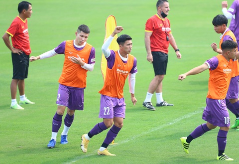 Thủ môn Văn Toản trở lại tập luyện cùng U23 Việt Nam chuẩn bị cho SEA Games 31 - Ảnh 1. Thủ môn Văn Toản trở lại tập luyện cùng U23 Việt Nam chuẩn bị cho SEA Games 31 - Ảnh 1.