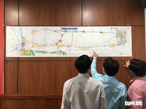 Bàn giao cọc giải phóng mặt bằng tuyến cao tốc Cần Thơ - Cà Mau - Ảnh 1. Bàn giao cọc giải phóng mặt bằng tuyến cao tốc Cần Thơ - Cà Mau - Ảnh 1.