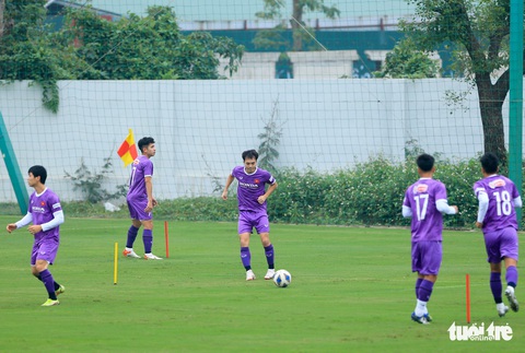 Hoàng Đức và Tiến Linh tập riêng, tuyển Việt Nam vắng nhiều nhân sự - Ảnh 7. Hoàng Đức và Tiến Linh tập riêng, tuyển Việt Nam vắng nhiều nhân sự - Ảnh 7.