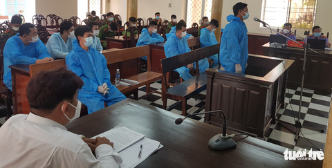 Xét xử Nguyễn Ngọc Thuận và 42 đàn em trong vụ sòng gà lớn nhất tại An Giang - Ảnh 1. Xét xử Nguyễn Ngọc Thuận và 42 đàn em trong vụ sòng gà lớn nhất tại An Giang - Ảnh 1.