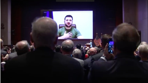 Tổng thống Ukraine Zelensky phát biểu trước Quốc hội Mỹ - Ảnh 3. Tổng thống Ukraine Zelensky phát biểu trước Quốc hội Mỹ - Ảnh 3.