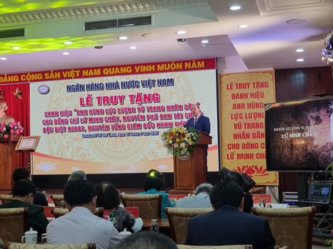Truy tặng danh hiệu Anh hùng Lực lượng vũ trang cho người tạo nên huyền thoại con đường tiền tệ - Ảnh 2. Truy tặng danh hiệu Anh hùng Lực lượng vũ trang cho người tạo nên huyền thoại con đường tiền tệ - Ảnh 2.