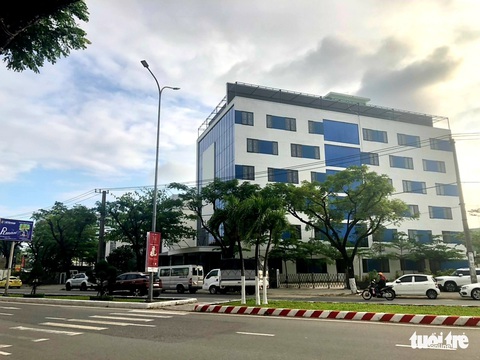 Bệnh viện xây dựng không phép trên đất quốc phòng, xử lý thế nào? - Ảnh 1. Bệnh viện xây dựng không phép trên đất quốc phòng, xử lý thế nào? - Ảnh 1.