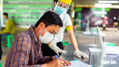 Tuyển lao động, mãi vẫn chưa đủ! - Ảnh 5. Tuyển lao động, mãi vẫn chưa đủ! - Ảnh 5.