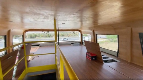 Độ xe to gấp 3, nội thất như ngôi nhà, tỉ phú Trung Đông gây sốt thời giá xăng lên đỉnh - Ảnh 6. Độ xe to gấp 3, nội thất như ngôi nhà, tỉ phú Trung Đông gây sốt thời giá xăng lên đỉnh - Ảnh 6.