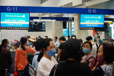 Đến lượt Vietravel Airlines đề nghị được phụ thu phí nhiên liệu - Ảnh 1. Đến lượt Vietravel Airlines đề nghị được phụ thu phí nhiên liệu - Ảnh 1.