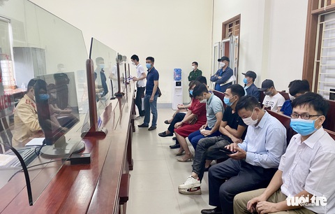 Vì sao người dân Nghệ An, Hà Tĩnh ‘đua nhau’ mua xế hộp? - Ảnh 3. Vì sao người dân Nghệ An, Hà Tĩnh ‘đua nhau’ mua xế hộp? - Ảnh 3.