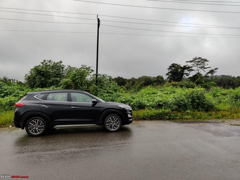 Vì vợ mà chốt Hyundai Tucson, chủ xe chỉ ra nhiều ưu, nhược điểm sau 1 năm sử dụng - Ảnh 2. Vì vợ mà chốt Hyundai Tucson, chủ xe chỉ ra nhiều ưu, nhược điểm sau 1 năm sử dụng - Ảnh 2.