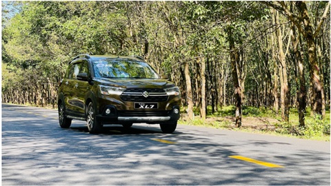 SUV đô thị thành xu hướng, Suzuki XL7 thêm nổi bật - Ảnh 1. SUV đô thị thành xu hướng, Suzuki XL7 thêm nổi bật - Ảnh 1.