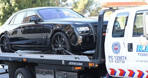 ‘Lật tẩy’ 10 lời đồn về Rolls-Royce: Cũng có lúc hỏng, không tốt như quảng cáo và được dùng làm taxi - Ảnh 4. ‘Lật tẩy’ 10 lời đồn về Rolls-Royce: Cũng có lúc hỏng, không tốt như quảng cáo và được dùng làm taxi - Ảnh 4.